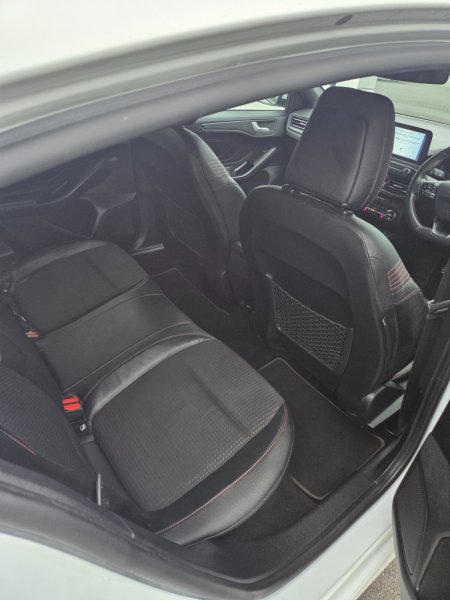 2019 Ford Focus - photo 11
