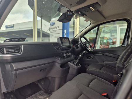 2022 Renault Trafic - photo 9