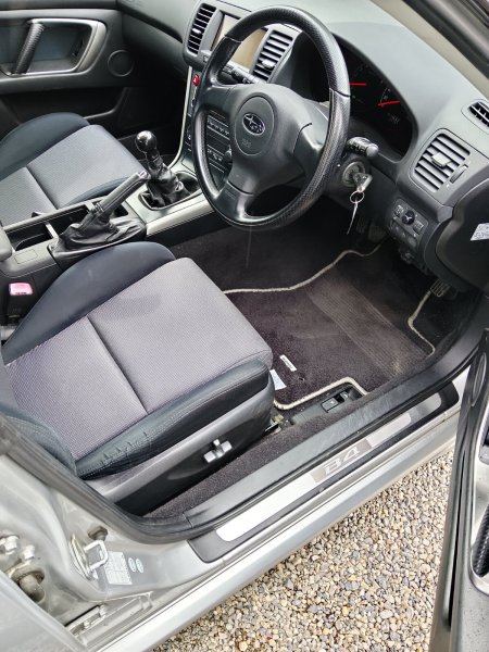 2004 Subaru Legacy - photo 10