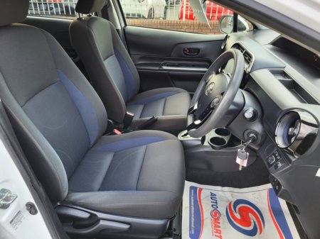 2020 Toyota Aqua - photo 14