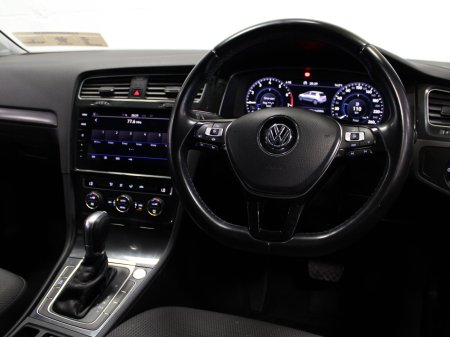 2019 Volkswagen Golf - photo 14
