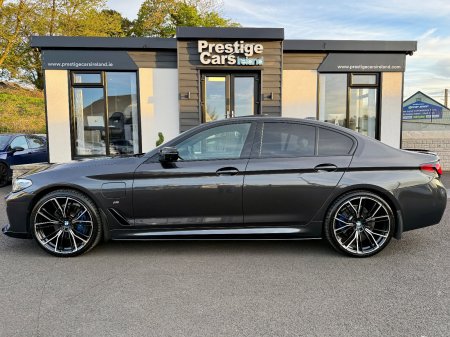 2021 BMW 5-Series - photo 10