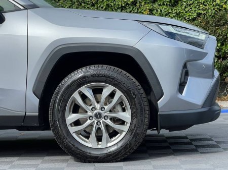 2023 Toyota RAV4 - photo 9