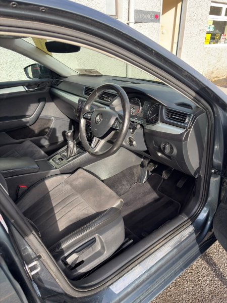 2018 Skoda Superb - photo 19