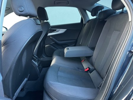 2016 Audi A4 - photo 19
