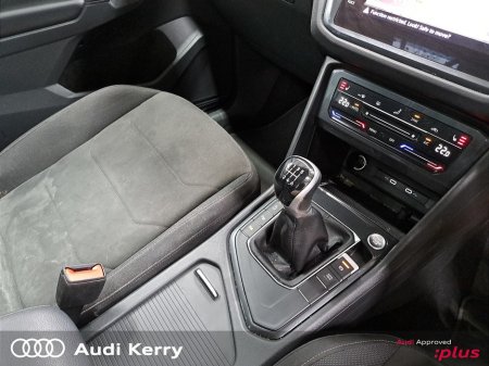 2023 Volkswagen Tiguan - photo 18