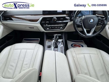 2017 BMW 5-Series - photo 2