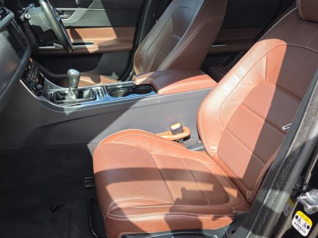 2018 Jaguar XF - photo 9