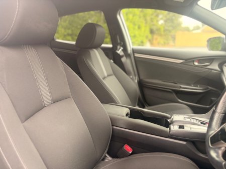 2021 Honda Civic - photo 10