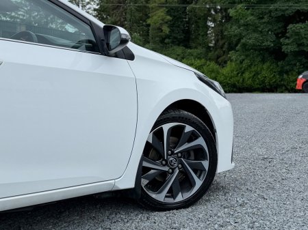2017 Toyota Corolla - photo 13