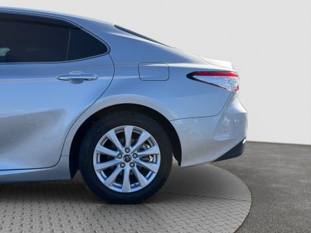 2019 Toyota Camry - photo 19