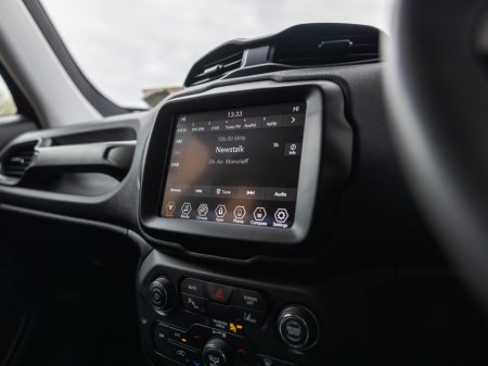 2024 Jeep Renegade - photo 14