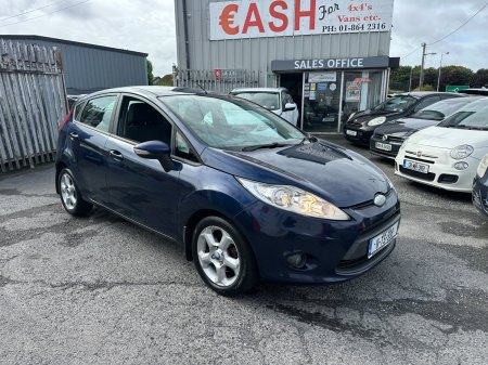 2011 Ford Fiesta - photo 2