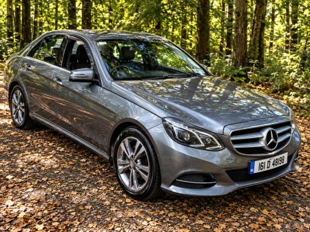 2016 Mercedes-Benz E-Class E 220 BLUETEC CLASSIC A/T