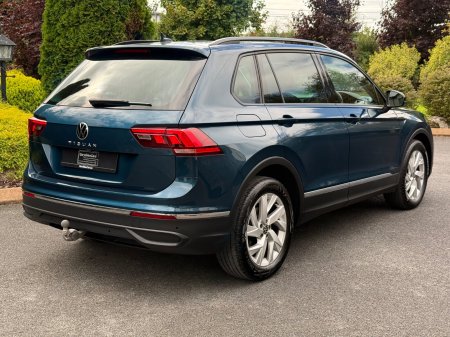 2023 Volkswagen Tiguan - photo 8