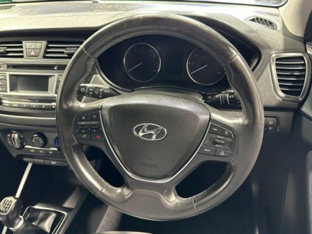 2016 Hyundai i20 - photo 12