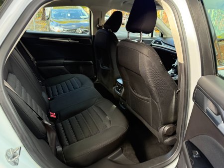 2017 Ford Mondeo - photo 12