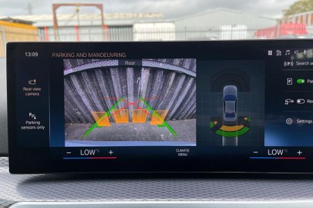 2024 BMW 3-Series - photo 31
