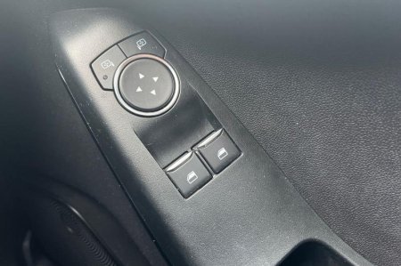 2020 Ford Fiesta - photo 16