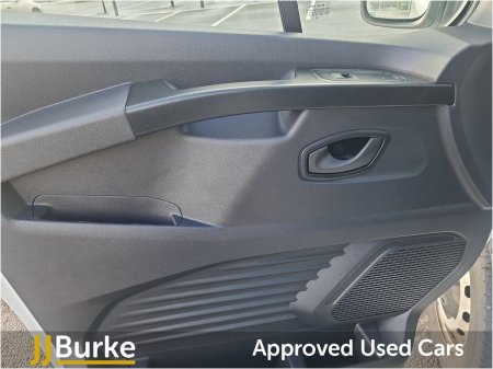 2025 Renault Trafic - photo 15