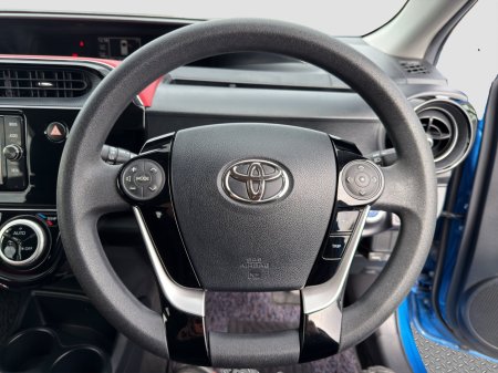 2018 Toyota Aqua - photo 10