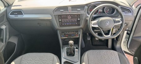 2024 Volkswagen Tiguan - photo 22