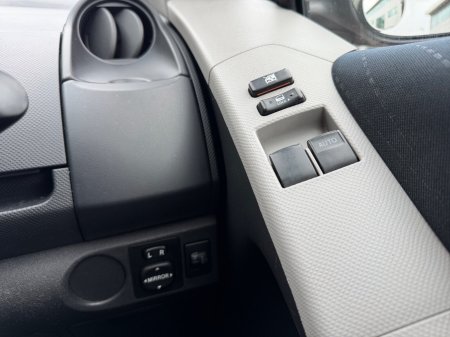 2008 Toyota Yaris - photo 9