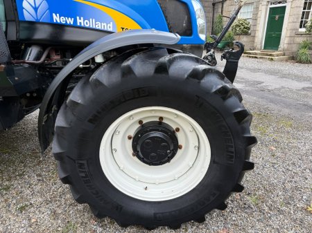 2009 New Holland T6080 - photo 4