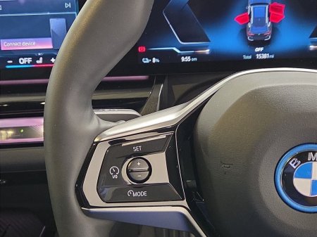 2025 BMW i5 - photo 17