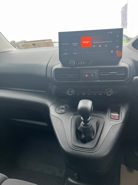 2026 Peugeot Partner - photo 10