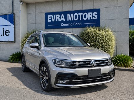 2020 Volkswagen Tiguan R-LINE 4MOTION AUTOMATIC 2.0 DIESEL //MASSIVE SPEC//LOW MILES//FULL LEATHER HEATED SEATS//360 PARKIN