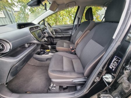 2020 Toyota Aqua - photo 24