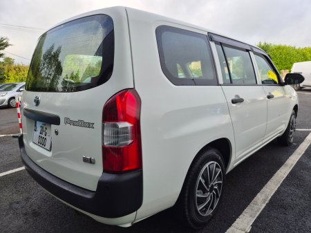 2021 Toyota Probox - photo 3