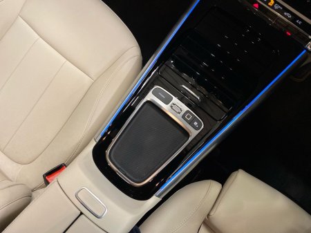 2025 Mercedes-Benz GLA - photo 16