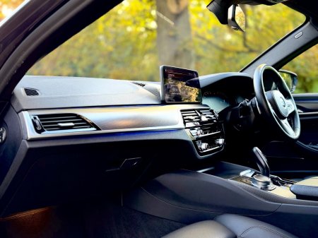 2021 BMW 5-Series - photo 24