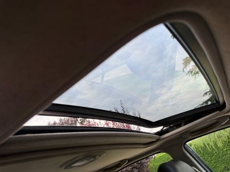 2000 Lexus IS - photo 20