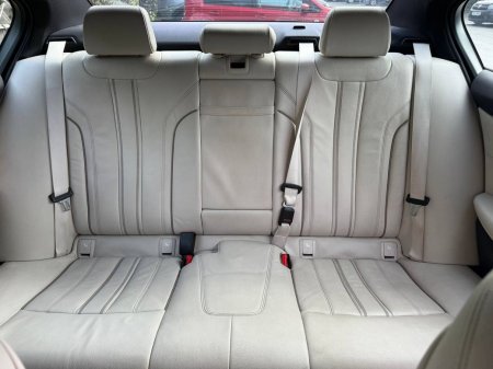 2018 BMW 5-Series - photo 12