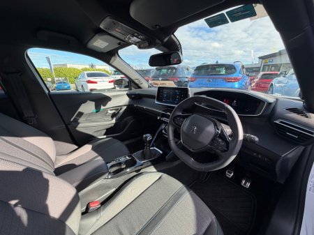 2023 Peugeot 2008 - photo 17