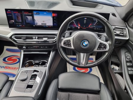 2023 BMW 3-Series - photo 26