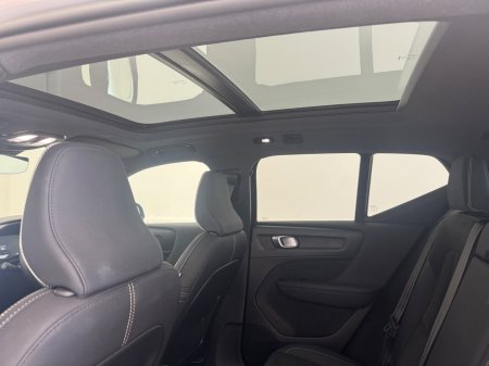 2023 Volvo XC40 - photo 7