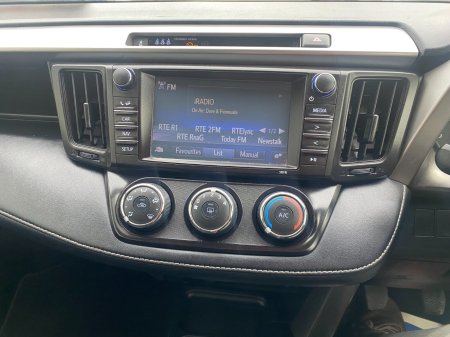 2018 Toyota RAV4 - photo 16