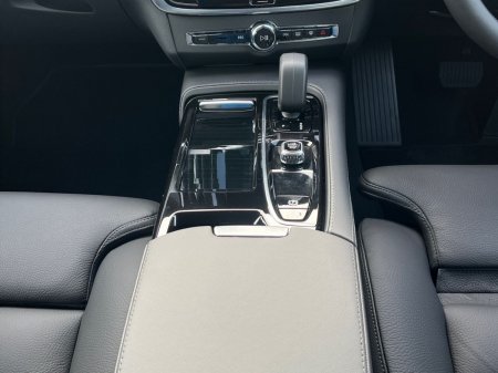 2026 Volvo V90 - photo 23