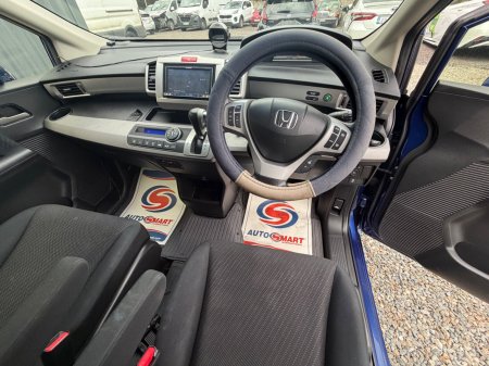 2014 Honda Freed - photo 12