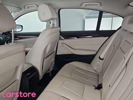 2020 BMW 5-Series - photo 13