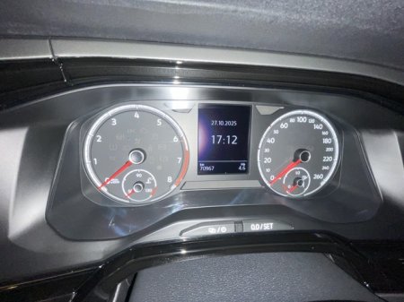 2019 VOLKSWAGEN Polo TRENDLINE 1.0 MANUAL 5SPEED 65HP 5DR €13,500 thumbnail