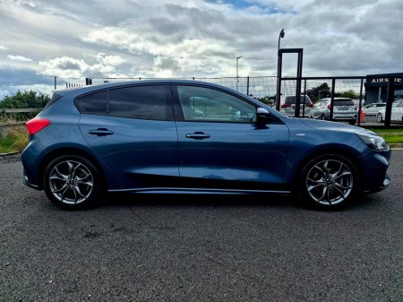 2021 Ford Focus - photo 3