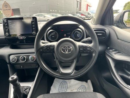 2022 Toyota Yaris - photo 9