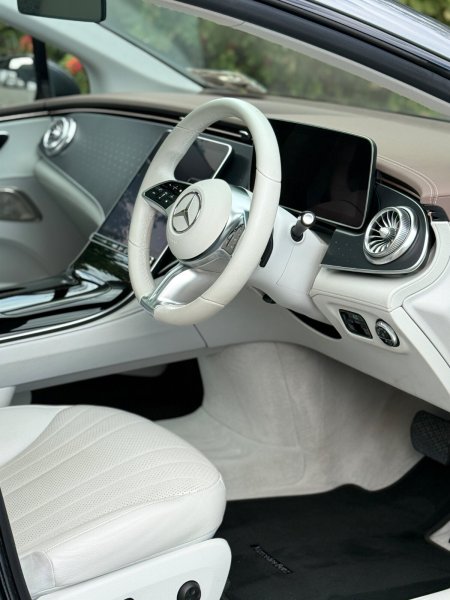 2023 Mercedes-Benz EQE - photo 13