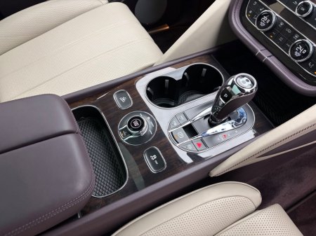 2022 Bentley Bentayga - photo 32