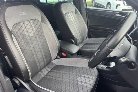 2020 Volkswagen Tiguan - photo 17